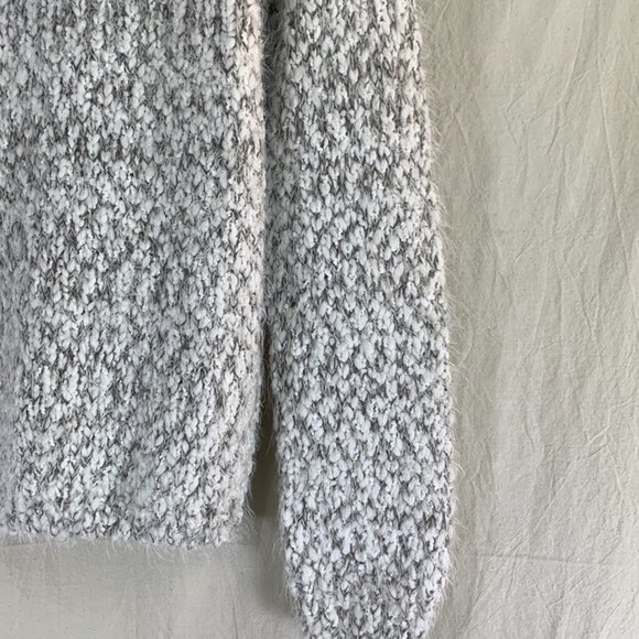 Buffalo David Bitton Pullover Sweater in White/Grey Vegan Wool - Picture 5 of 8